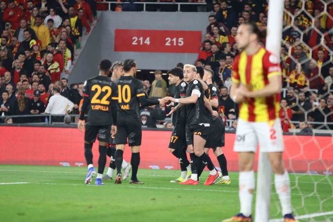 Galatasaray, Göztepe\
