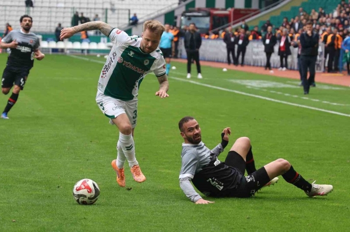 Konyaspor evinde farklı kazandı: Fatih Karagümrük’e gol yağdırdı! 7