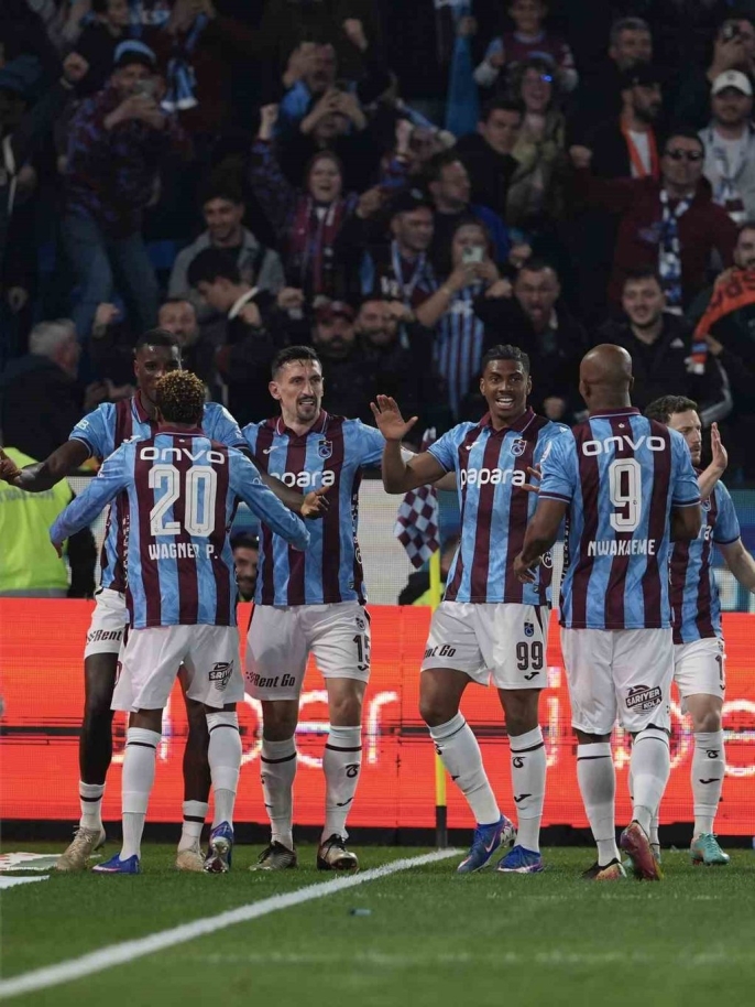 Trabzonspor, Galatasaray\