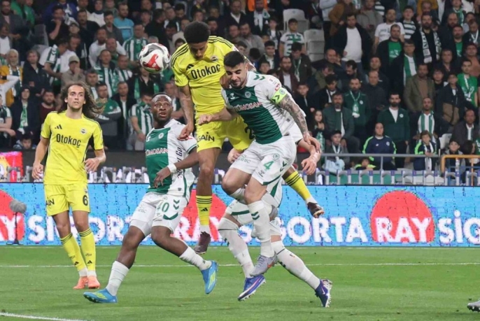 Fenerbahçe, Konyaspor karşısında ilk yarıyı önde kapattı 2