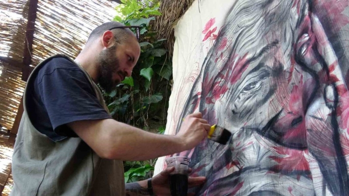 Ferhat Gümüş, nostaljik perdeleri sanat eserine dönüştürüyor 4