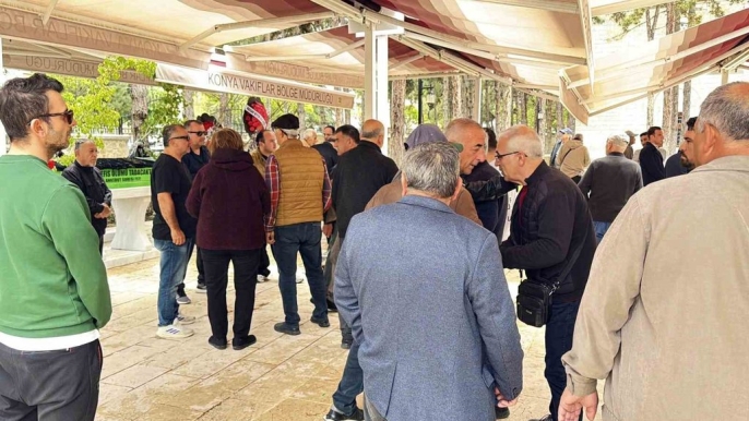 İzmir’de vahşete kurban giden Emine Dönmez’e Akşehir’de acı veda 3