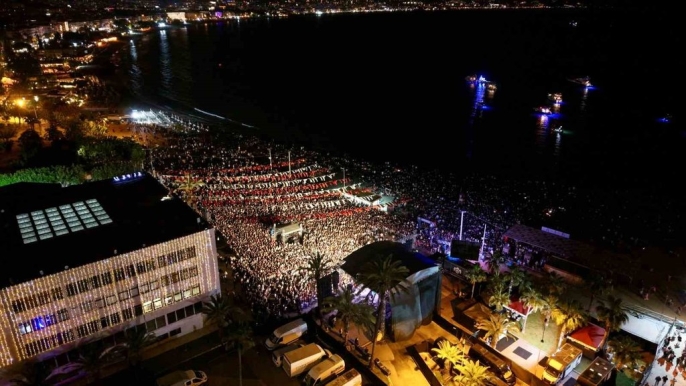 Melek Mosso, Alanya\