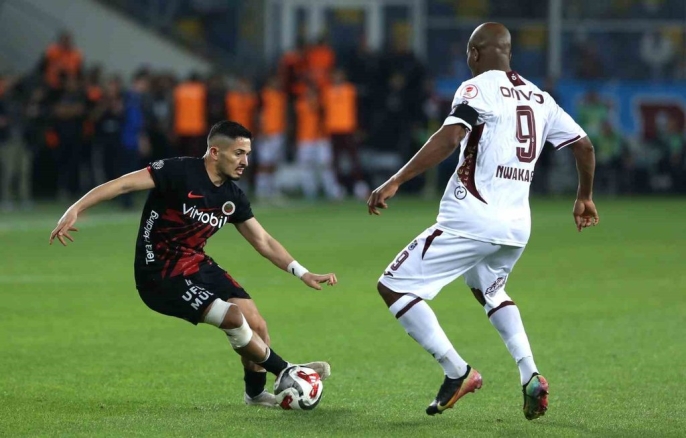 Trabzonspor kupada finale uçtu! Konyaspor rakibi oldu 10