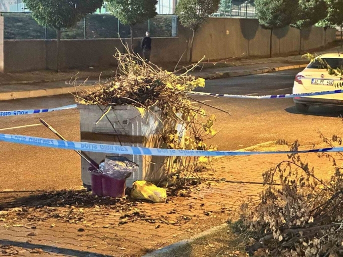 Tuvalette doğurduğu bebeğini çöpe atan genç anneye \