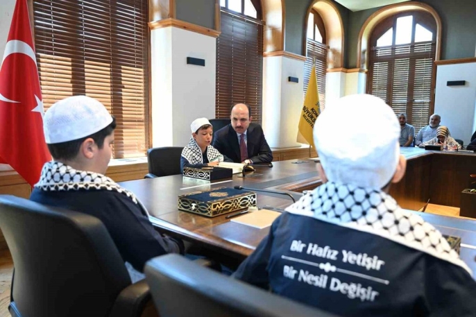 Başkan Altay, hafızlık imam hatip okullarını kazanan öğrencilerle buluştu 1