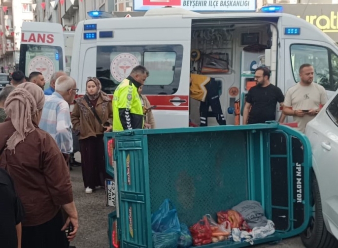 Beyşehir yollarında iki ayrı kaza, 4 yaralı: Trafik can aldı 1