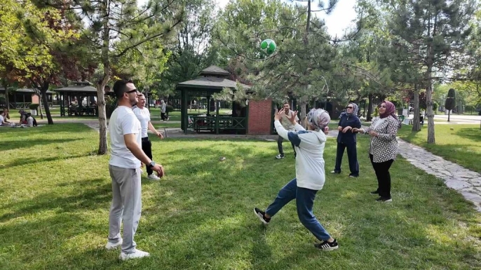 Konyalılar ekranları kapattı, doğaya akın etti: Piknik alanları doldu taştı 2