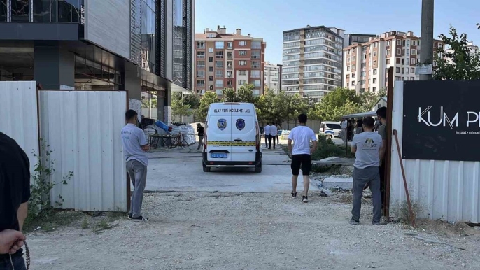 Yedinci kattan ölümcül düşüş: İnşaat ustası asansörde can verdi 1