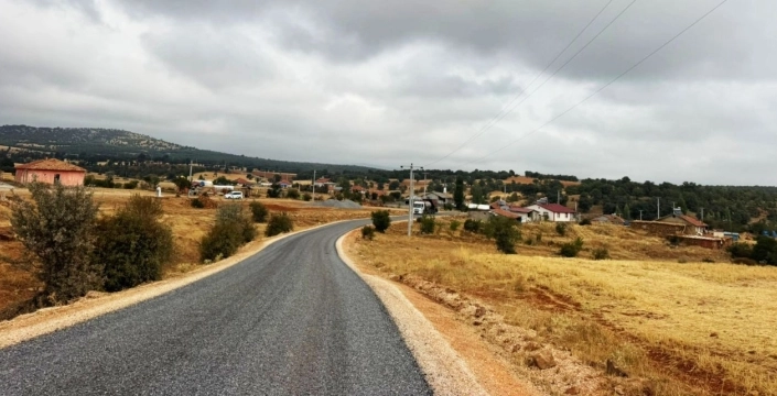 2 belediye protokol yaparak yolu tamamladı