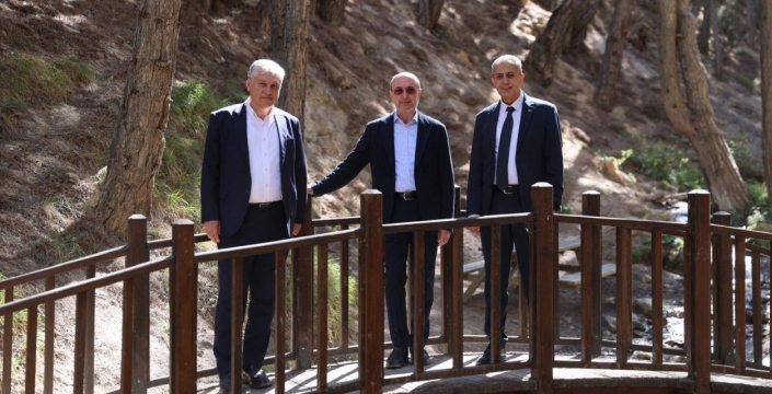 Başkan Pekyatırmacı'dan Kadınhanı ziyareti