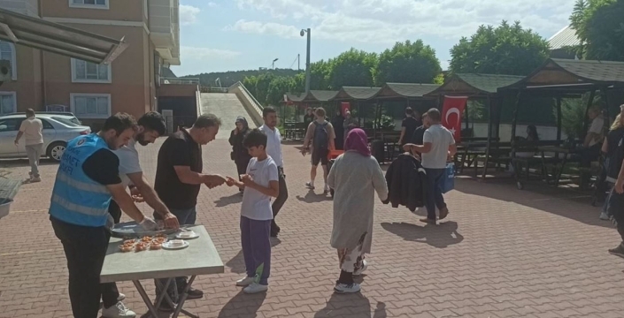 Beyşehir’de üniversite öğrencilerine tatlı karşılama