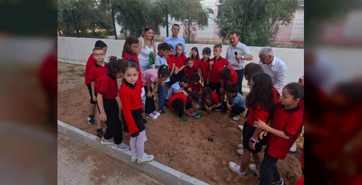 İlçe Milli Eğitim Müdürü Yıldırak: Öğrencilerle yeni eğitim-öğretim yılını başlattı
