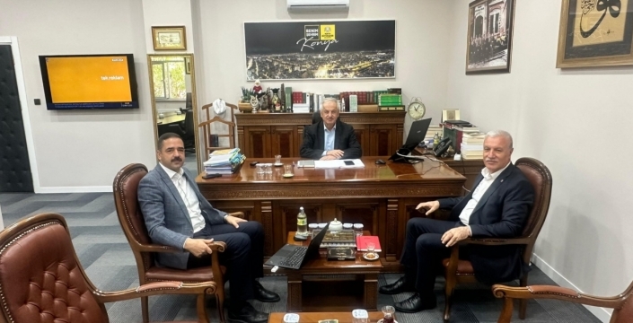 İlçeye yapılacak yeni yatırımları görüştü