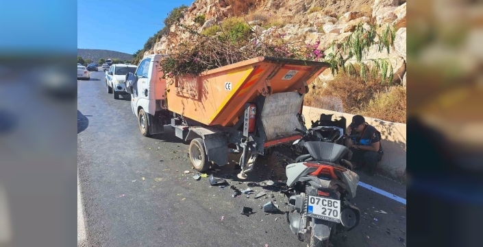 Kaş'ta motosiklet kazası: Bir ölü