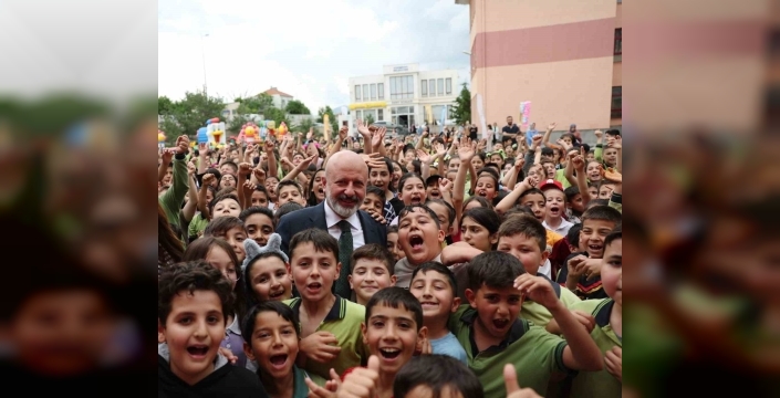 Kocasinan Belediyesi, Himmetdede Mahallesi öğrencilerini eğlendirdi