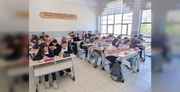 Malatya Büyükşehir Belediyesi: 1400 öğrenciye ücretsiz eğitim