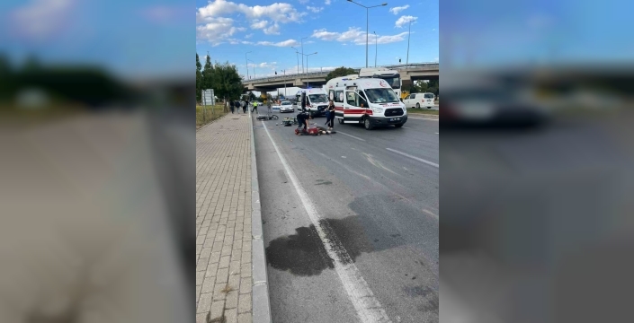 Afyonkarahisar'da trafik kazası: 2 genç hayatını kaybetti