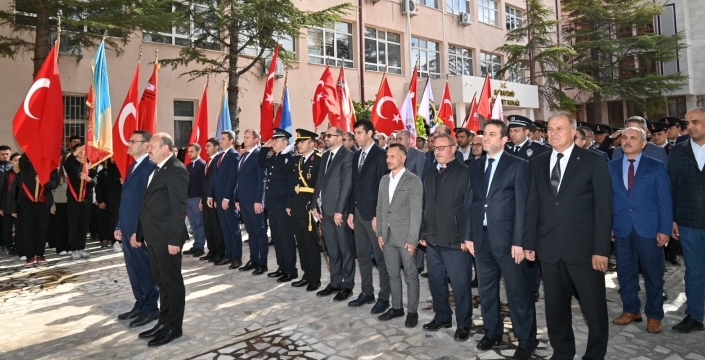 Sarayönü’nde 29 Ekim Cumhuriyet Bayramı coşkuyla kutlanıyor