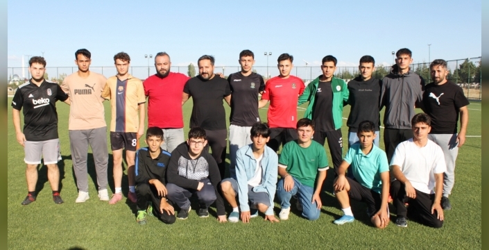 Sarayönüspor’da futbolcu seçmeleri başladı