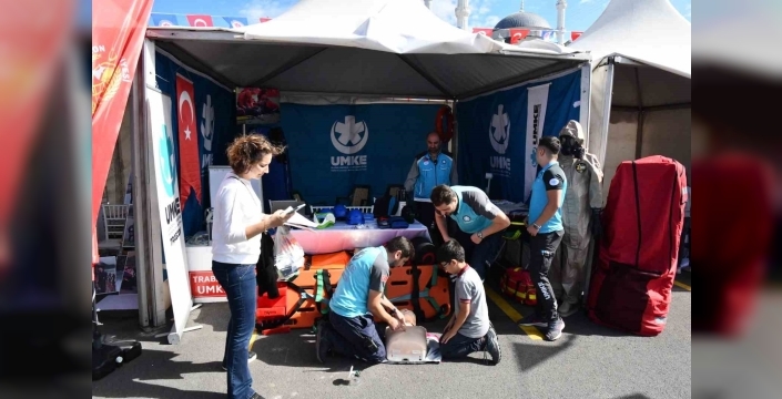 Trabzon'da Bilim Festivali Başladı: Gençlere Yeni Ufuklar Açılacak