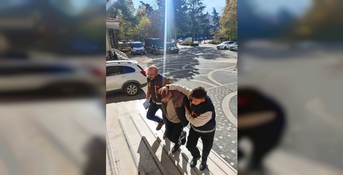 Akşehir'de kaçak tütün operasyonu: Yüzlerce ürün ele geçirildi!