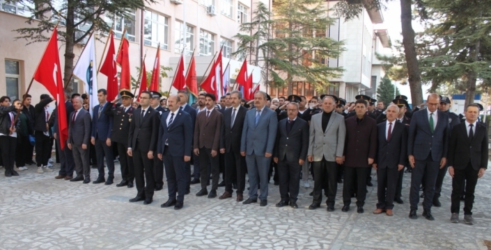 Büyük Önder Sarayönü’nde saygıyla ve minnetle anıldı