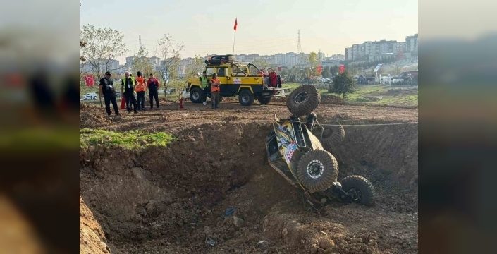 Pendik'te off-road yarışlarıyla adrenalin zirveye ulaştı
