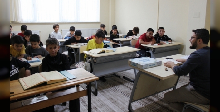 Sarayönülü minikler diyanet eğitimleriyle buluşuyor