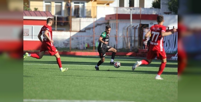 Tff 3. lig'de Ayvalıkgücü ve Karşıyaka, golsüz beraberlikle ayrıldı