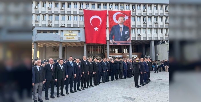 Zonguldak’ta Atatürk'e saygı duruşu: 87. yıldönümü töreni