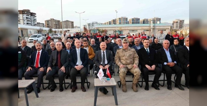 Adıyaman'da üreticilere modern tarım ekipmanları dağıtıldı