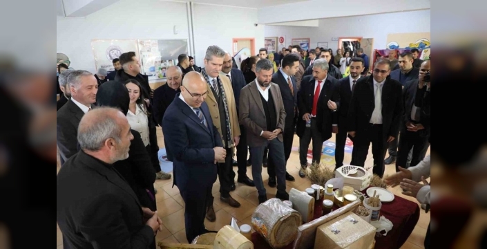 Ağrı'da Tutum, Yatırım ve Türk Malları Haftası etkinliği yapıldı