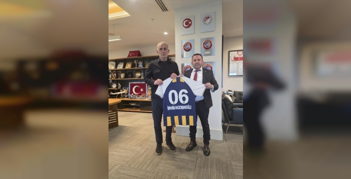 Ankaragücü başkanı Yaman, TFF başkanı Hacıosmanoğlu'nu ziyaret etti: Forma hediye edildi