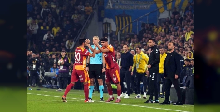 Arda Ünyay, ilk derbi heyecanını yaşadı! Galatasaray'ın genç yıldızı Fenerbahçe karşısında