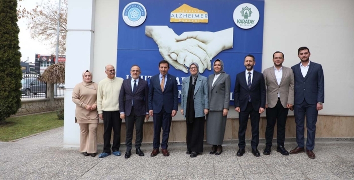 Belgin Uygur’dan Karatay Alzheimer Merkezi’ne övgü
