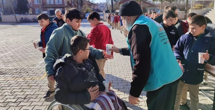 Cansuyu’ndan Ilgın’da yürek ısıtan ikram