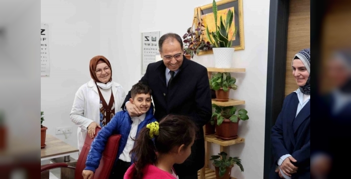 Dr. Erşan, Aile Sağlığı Merkezlerini ziyaret etti
