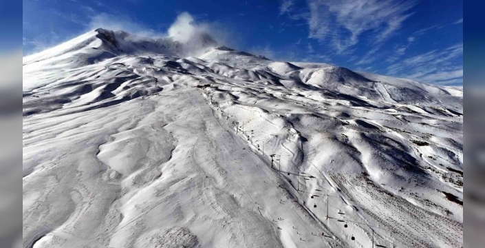 Erciyes, yılbaşında coşkuyla doldu taştı
