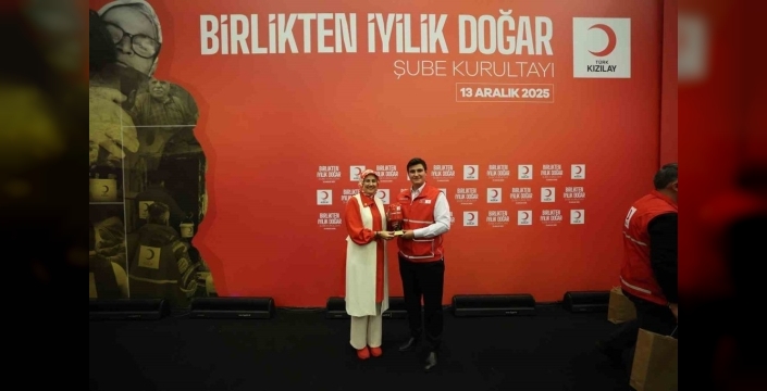 Erzurum Kızılay, İstanbul'dan üç ödülle döndü