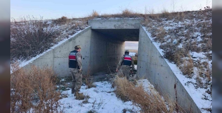 Kars'ta huzur operasyonu: Okullar ve sokaklar jandarma kontrolünde