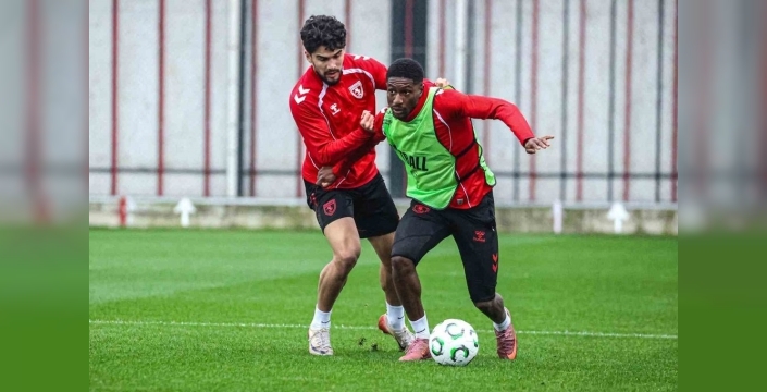 Samsunspor, Başakşehir karşısında 4 maçlık galibiyet hasretine son vermek istiyor