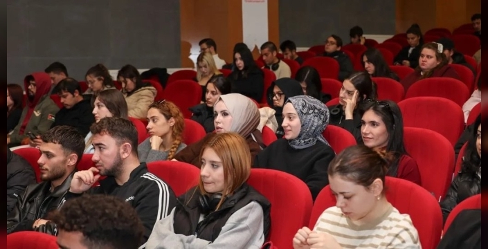 Sinop'ta gençlik köprüsü kuruldu: Ortak alfabe ve kültürel hafıza masaya yatırıldı