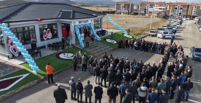Beyşehir Belediyesi yeni kafesini açtı