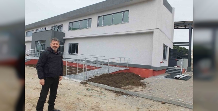 Burhaniye'de yüzme bilmeyen kalmayacak: Yeni havuz hizmete girmeye hazırlanıyor