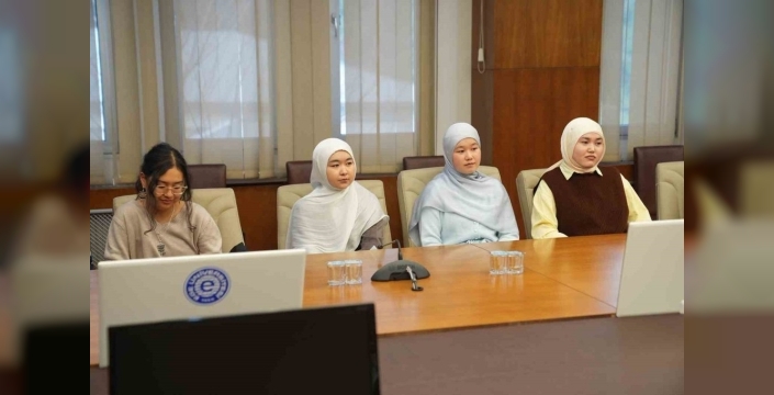 Ege Üniversitesi'nden Orhun Programı öğrencilerine veda: Deneyimler paylaşıldı