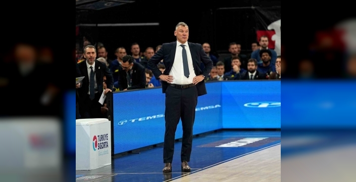 Fenerbahçe, Sarunas Jasikevicius ile 3 yıl daha devam ediyor