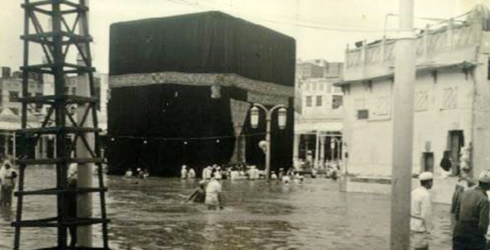 Kabe'yi yüzerek tavaf etmiş
