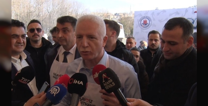 Kağıthane'de 25 bin kişiye dev balık ekmek ziyafeti: Helva ve gazoz da bedava!