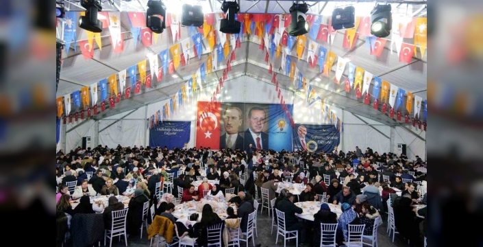 Dede Korkut Parkı'nda ilk iftar sofrası Eskişehirlileri buluşturdu